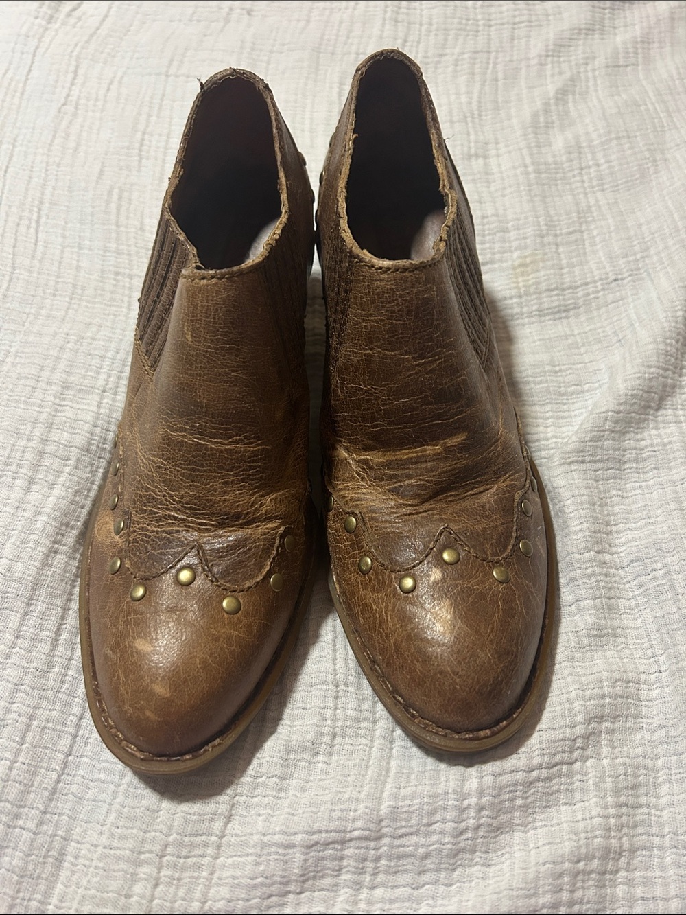 Born Woman’s Brown Leather Studded Tour Western Style Cowboy Shootie. Festival